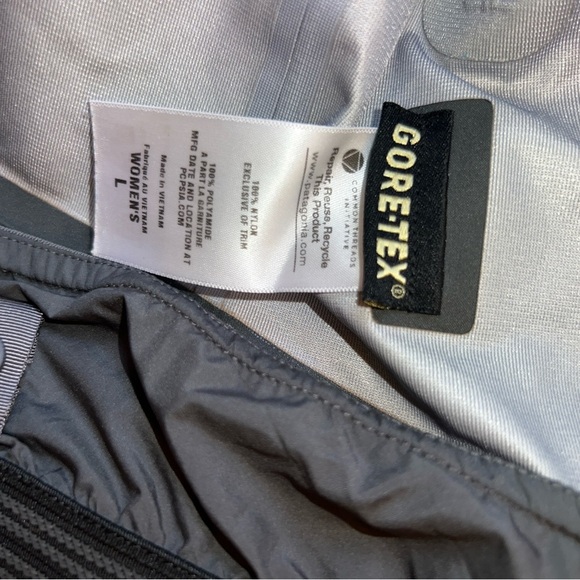 Patagonia jacket  woman’s size L - Picture 5 of 5